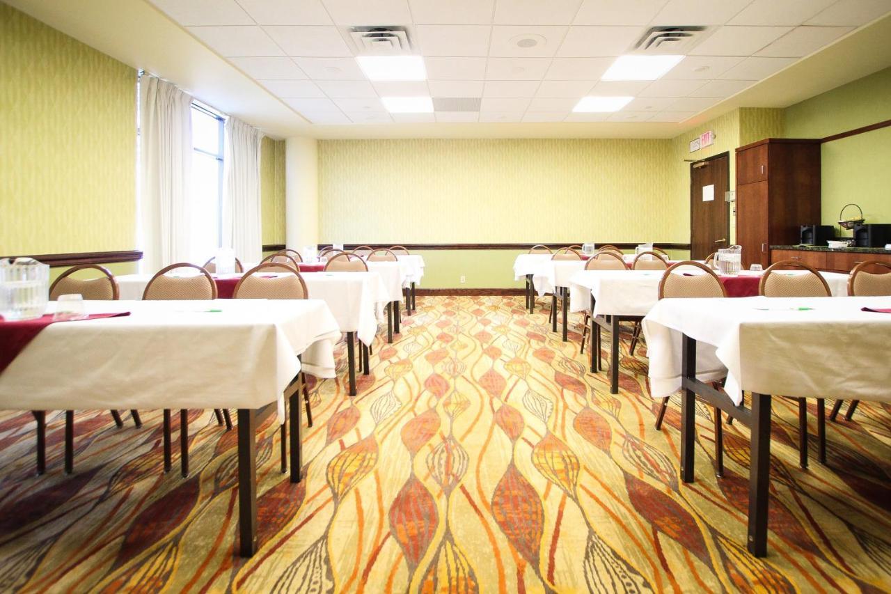 Ramada By Wyndham Minneapolis Airport - Eagan Extérieur photo